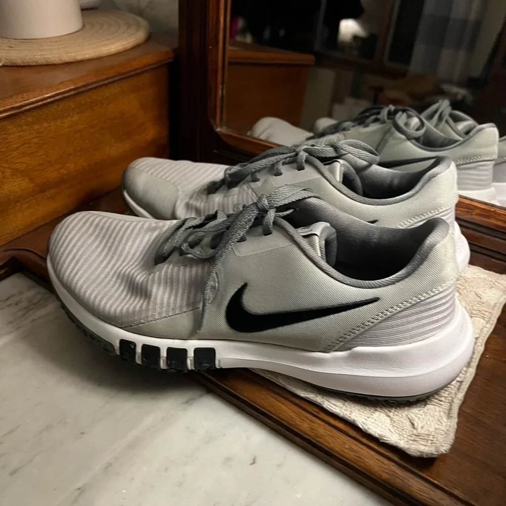 NIKE Classic Flex Control 4 TR3‎ Athletic Casual Sneakers Grey Black Men's 10.5